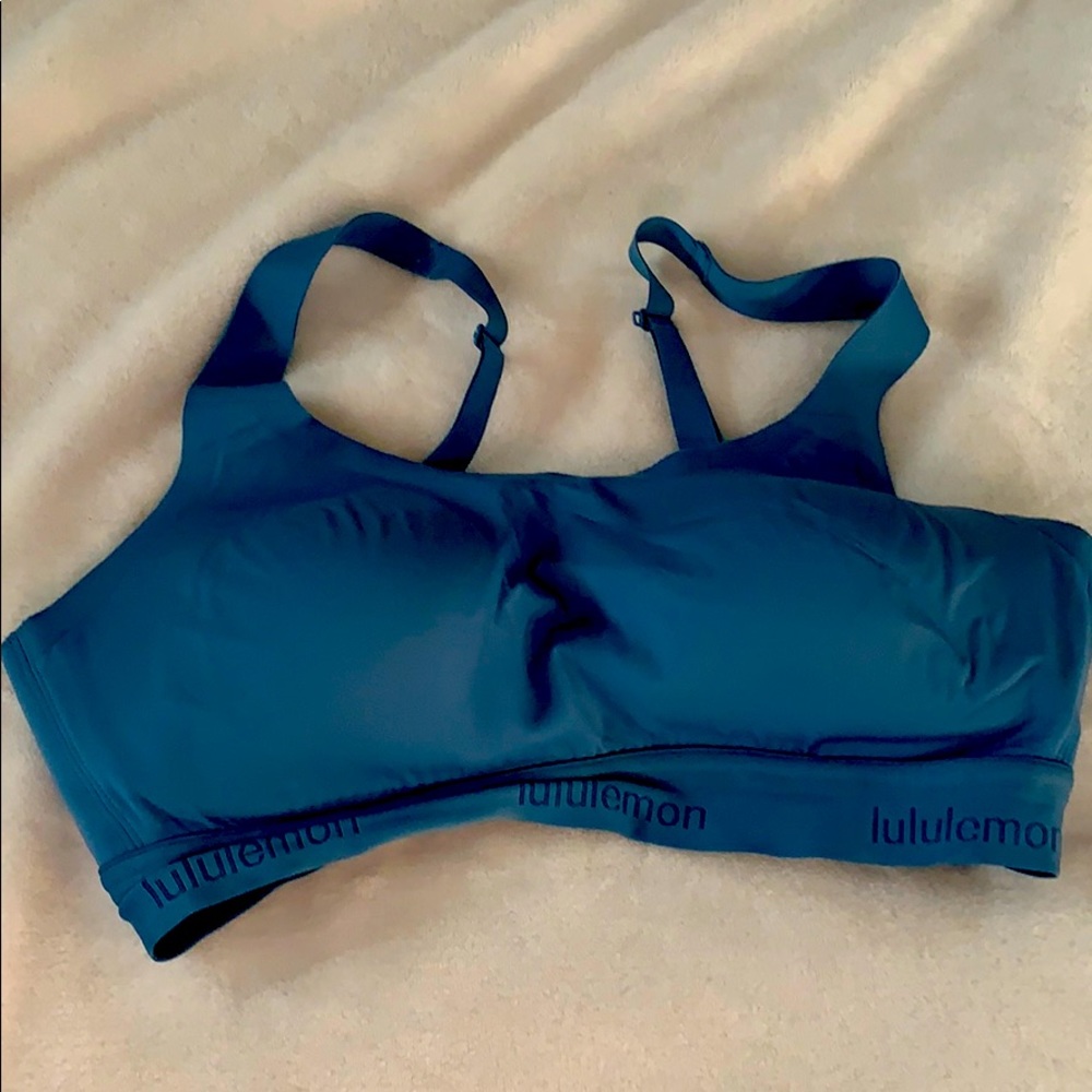 Lululemon bra
